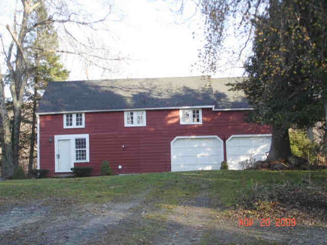 Building photograph for 34 OLD PARK LN RD